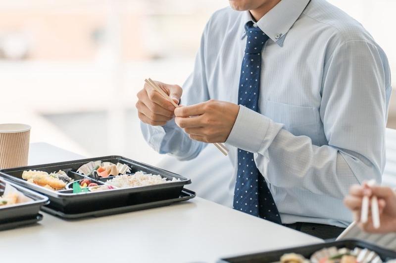 美味しい昼食支給